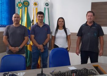 MESA DIRETORA: Ver. Valdecir se licencia da vereança e Vereadora Daiane assume presidência do legislativo.